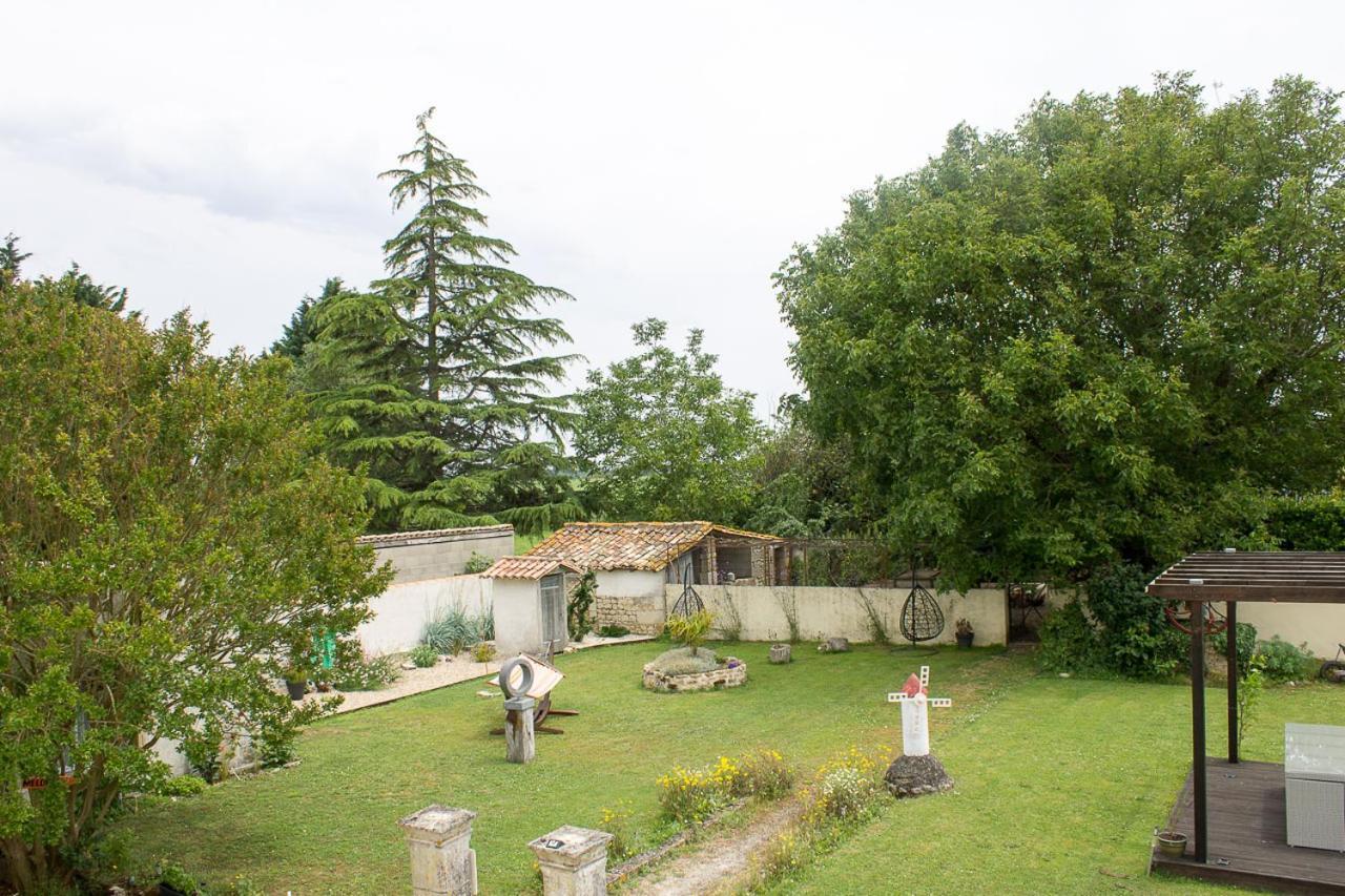 Le Charhido Bed & Breakfast Saint-Fort-sur-Gironde Ngoại thất bức ảnh